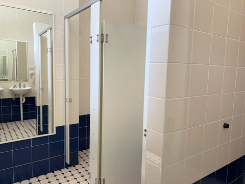 St Andrew's College - Accommodation NT 3