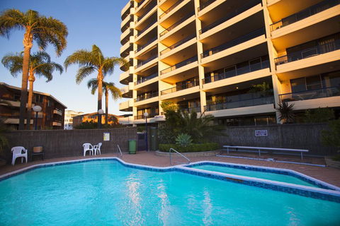 St Tropez Unit 9 - The Entrance, NSW - NT Tourism 0