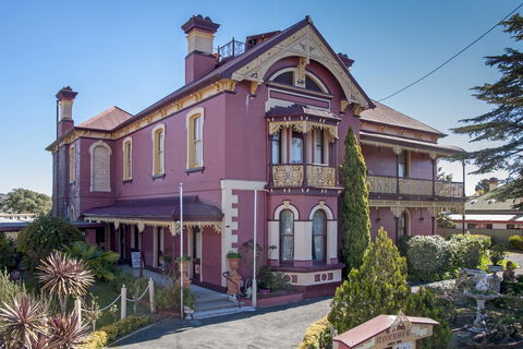 Stannum House - NT Tourism 0