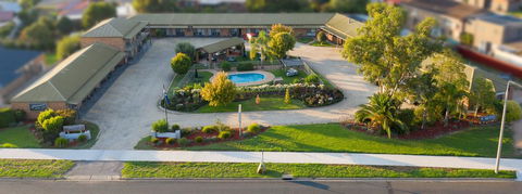 Statesman Motor Inn - Accommodation NT 0