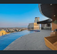 Stay in Style-Luxury CBD Apartment - Accommodation NT