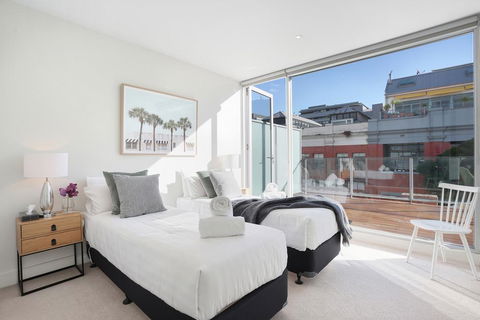 StayCentral On Oxford Penthouse - NT Tourism 3