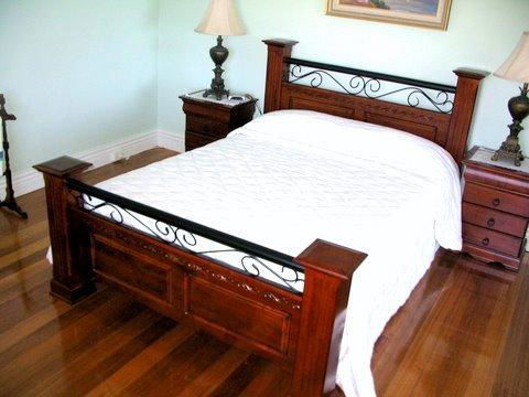 Stella's Dromana Hotel - NT Tourism 1
