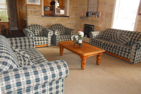 Stonecutters Inn - Accommodation NT 3