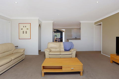 Stunning Home In Salamander Bay! - NT Tourism 1