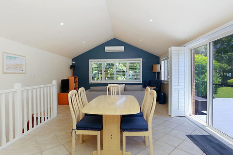 Stunning Home In Salamander Bay! - NT Tourism 0