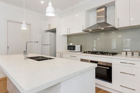 Style, Comfort And Convenience - Accommodation NT 2