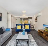 Stylish 2-Bed Apartment with Parking in Hip Area