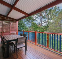 Stylish 3 Bedroom Family Home in Leafy Paddington - Accommodation NT