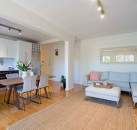 Stylish and Spacious Beach Apartment - NT Tourism