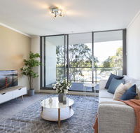 Stylish apartment minutes from city and airport - NT Tourism