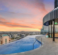 Stylish Resort Living in the City - Accommodation NT