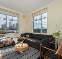 Sun-filled Apartment with Stunning Harbour Views H353 - Accommodation NT