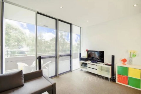 Sunny 3 Bedroom Apartment In Turrella - Accommodation NT 0