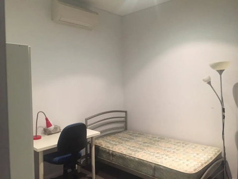 Sunny 3 Bedroom Apartment In Turrella - Accommodation NT 2