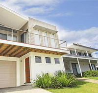 Surf Mist - contemporary seaside duplex - NT Tourism