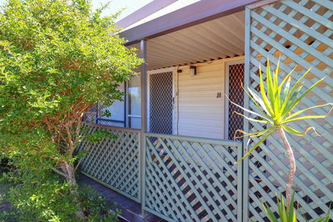 Surfs Up - Accommodation NT 1
