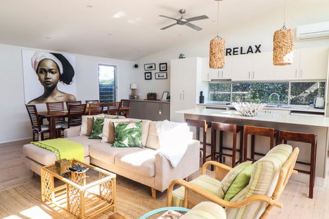 Surfside - Accommodation NT 3