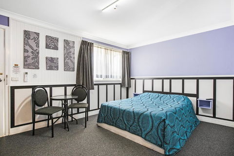Tamworth Lodge Motel - NT Tourism 0