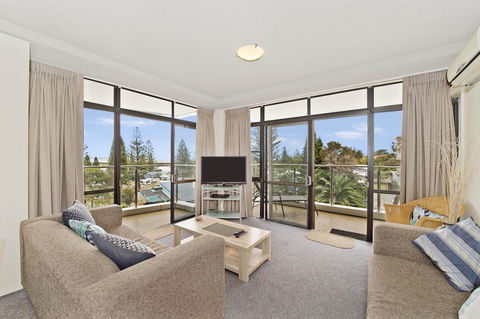 Tasman Towers 9, 3 Munster Street - Accommodation NT 0