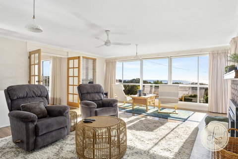 TASSIE SEASIDE SERENITY - L'Abode Accommodation - Accommodation NT 0