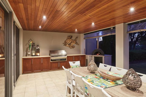 The Bay Residence, Dunsborough WA - NT Tourism 1
