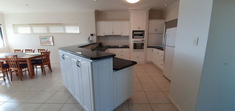 The Beach House - Port Bouvard - Accommodation NT 1