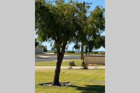 The Beach House Busselton - NT Tourism 3