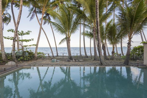 The Beach House On Newell - NT Tourism 0