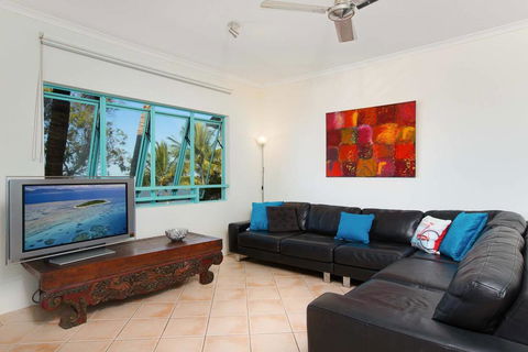 The Beach Shack 3BR Waterfront Resort, Own WIFI - Accommodation NT 3
