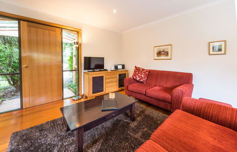 Parnella Kettering - Accommodation NT 12