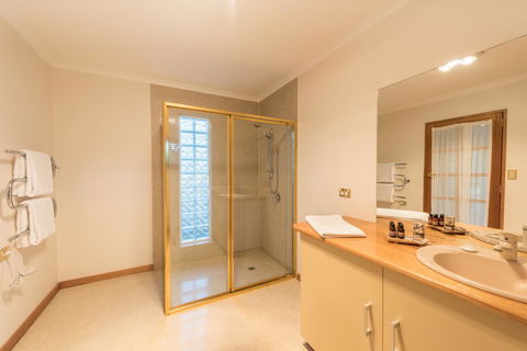 Parnella Kettering - Accommodation NT 8