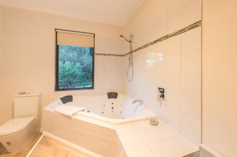 Parnella Kettering - Accommodation NT 16