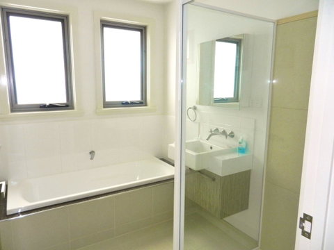 170 Hazards View - Unit 1 - Accommodation NT 8