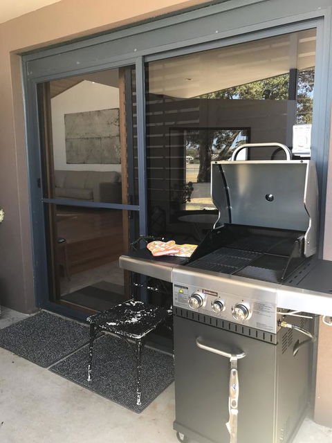 Ulverstone Boutique Accomodation - NT Tourism 6