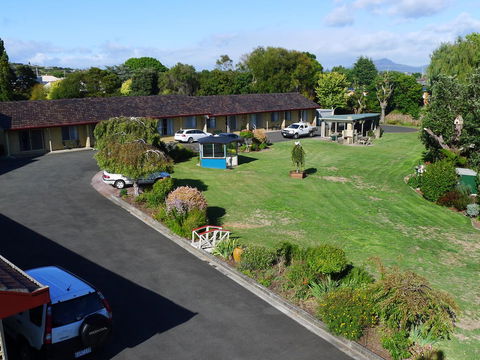 Willaway Motel Apartments - NT Tourism 0