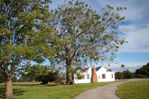 Buttons Cottage For Canyon & Rain Forest Walks With In House Dining - NT Tourism 2