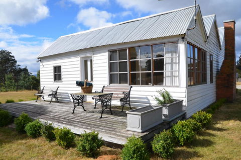 Buttons Cottage For Canyon & Rain Forest Walks With In House Dining - NT Tourism 5