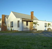 Buttons Cottage - NT Tourism