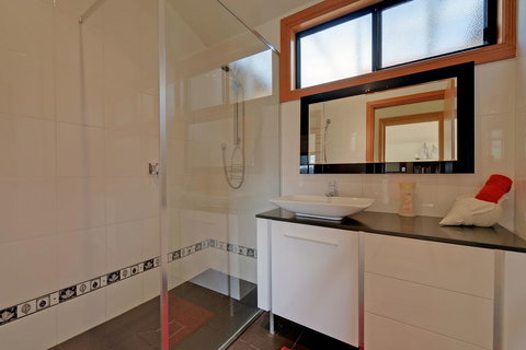 Moon River - Accommodation NT 12