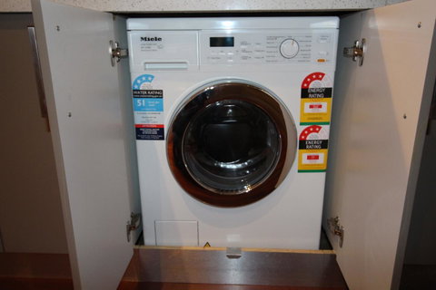 Sunny 3 Bedroom Apartment In Sandy Bay - Accommodation NT 13