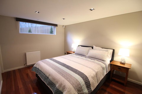 Sunny 3 Bedroom Apartment In Sandy Bay - Accommodation NT 14