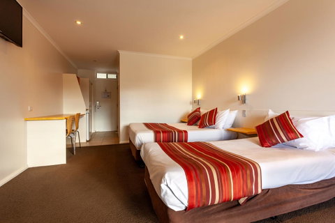 Beachfront Bicheno - Accommodation NT 27