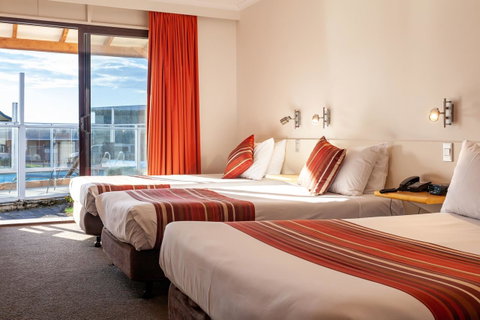 Beachfront Bicheno - Accommodation NT 2