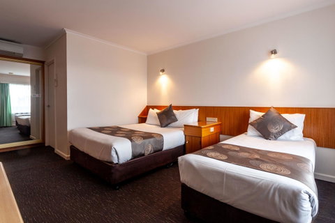Beachfront Bicheno - Accommodation NT 11