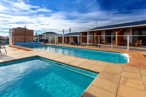 Beachfront Bicheno - Accommodation NT 34