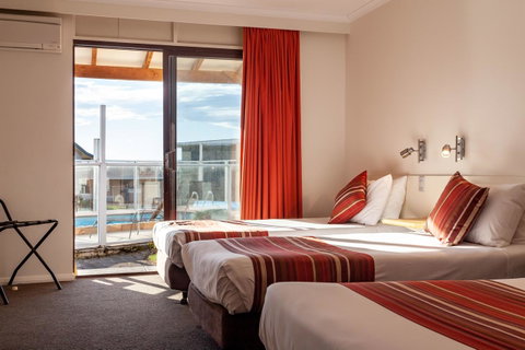 Beachfront Bicheno - Accommodation NT 1