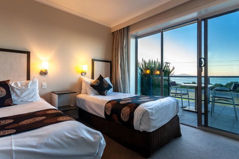 Beachfront Bicheno - Accommodation NT 9