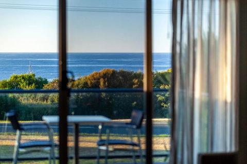 Beachfront Bicheno - Accommodation NT 21