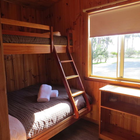 Captain Cook Holiday Park - NT Tourism 44